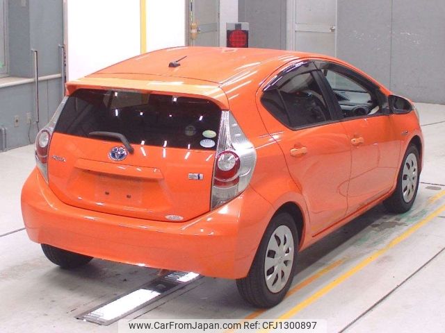 toyota aqua 2012 -TOYOTA--AQUA NHP10-2071584---TOYOTA--AQUA NHP10-2071584- image 2