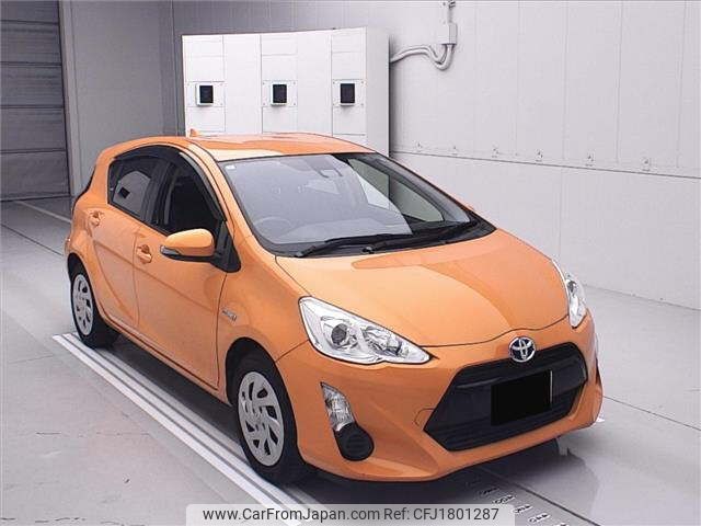 toyota aqua 2017 CFJ1801287 image 1