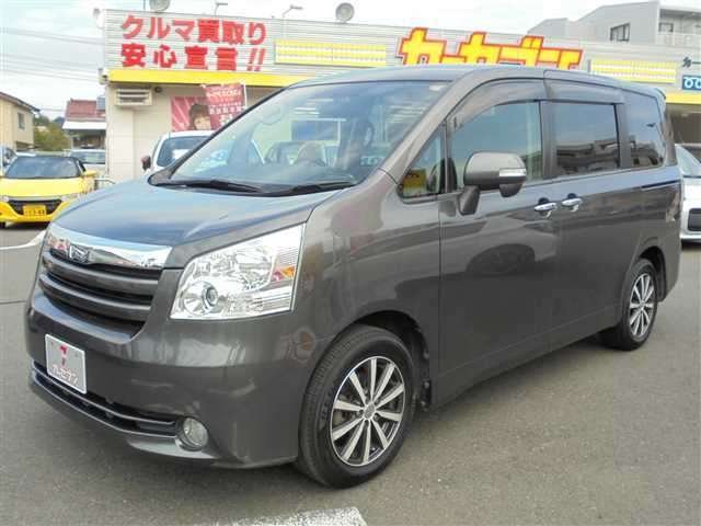 @car.110限定コレクション9 TOYOTA NOAH Toyota Noah Grey Metallic 1/18 Color Sample Gray | eBay