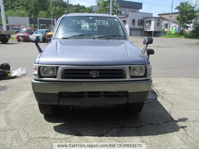 toyota hilux-sports-pick-up 2000 GOO_NET_EXCHANGE_0300639A30240625W001 image 2