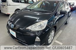 toyota aqua 2014 AF-NHP10-6324723