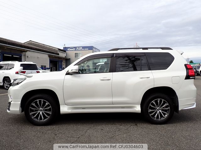 toyota land-cruiser-prado 2020 24433008 image 2