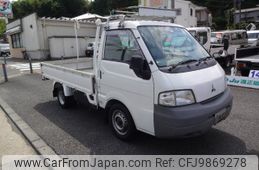 mitsubishi delica-truck 2004 -MITSUBISHI--Delica Truck SK82TM--301333---MITSUBISHI--Delica Truck SK82TM--301333-