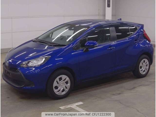 toyota aqua 2023 -TOYOTA--AQUA 6AA-MXPK16--MXPK16-2016805---TOYOTA--AQUA 6AA-MXPK16--MXPK16-2016805- image 2