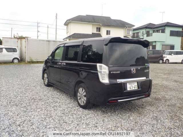 honda stepwagon 2013 CFJ1852197 image 2
