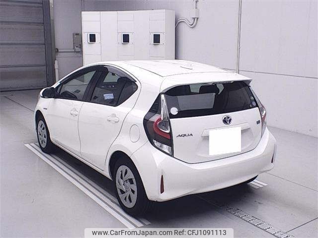 toyota aqua 2019 -TOYOTA 【大阪 504ｿ4821】--AQUA NHP10-2642885---TOYOTA 【大阪 504ｿ4821】--AQUA NHP10-2642885- image 2