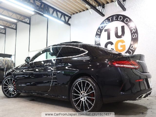 mercedes-benz c-class 2018 CFJ1807437 image 2
