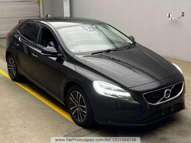 volvo v40 2020 quick_quick_DBA-MB4154T_YV1MV2920K2606879 image 1