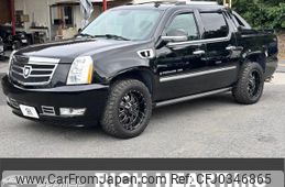 cadillac escalade 2010 GOO_NET_EXCHANGE_0507283A30241019W003