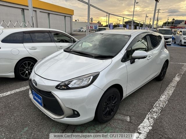 toyota aqua 2022 CFJ1701211 image 1