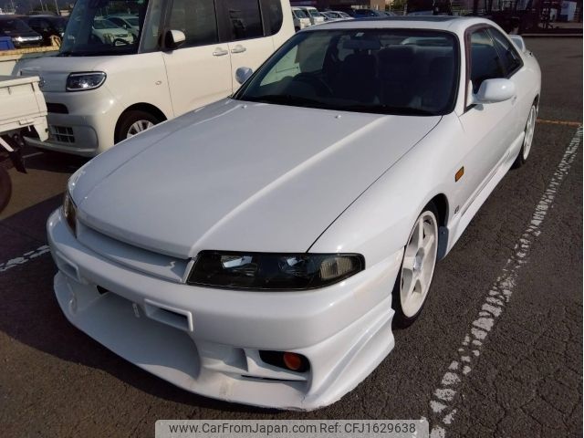 nissan skyline 1996 CFJ1629638 image 1
