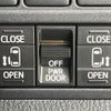 toyota voxy 2017 CFJ1653589 image 2