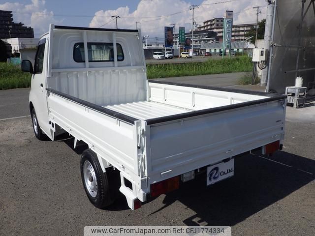 toyota liteace-truck 2017 CFJ1774334 image 2