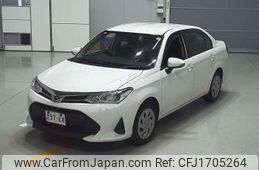 toyota corolla-axio 2018 CFJ1705264