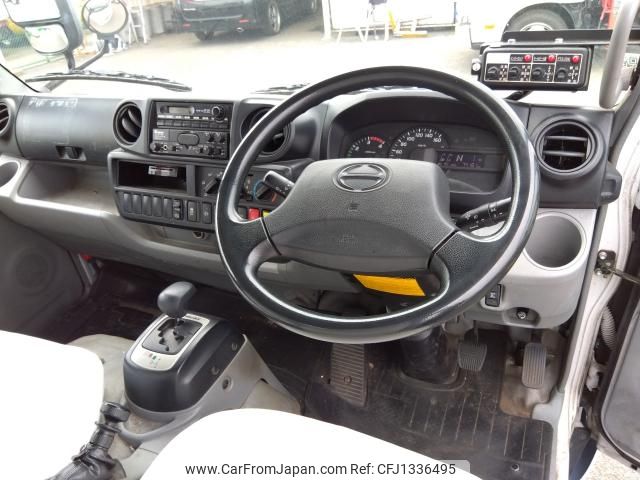 hino dutro 2017 CFJ1336495 image 2