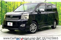 toyota voxy 2012 CFJ1625865