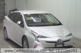 toyota prius 2018 -TOYOTA--Prius ZVW55--8057995---TOYOTA--Prius ZVW55--8057995-