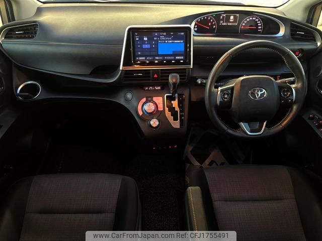 toyota sienta 2022 CFJ1755491 image 2