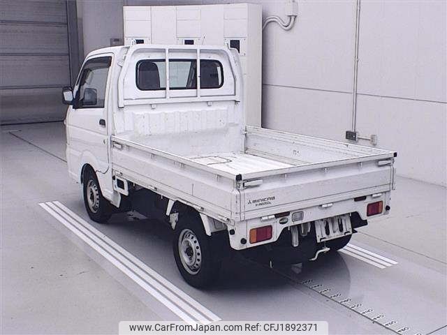 mitsubishi minicab-truck 2017 CFJ1892371 image 2
