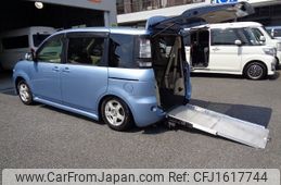 toyota sienta 2012 CFJ1617744