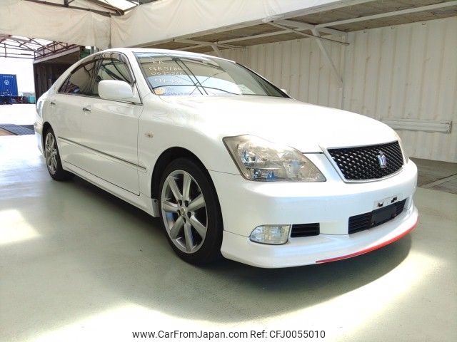 toyota crown 2005 ENHANCEAUTO_1_ea285926 image 1