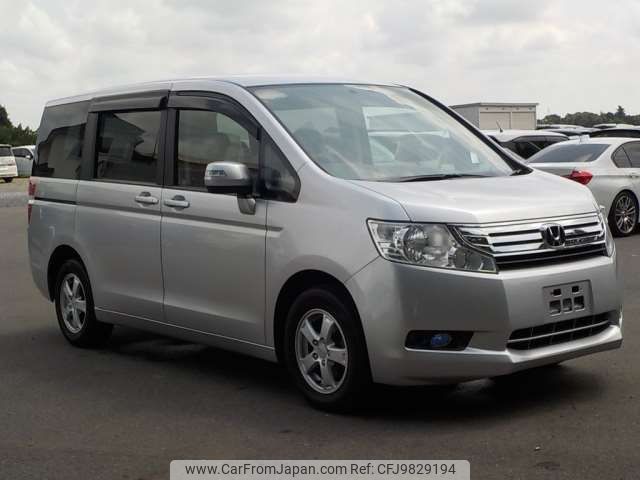 honda stepwagon 2011 -HONDA--Stepwgn DBA-RK2--RK2-1100071---HONDA--Stepwgn DBA-RK2--RK2-1100071- image 1