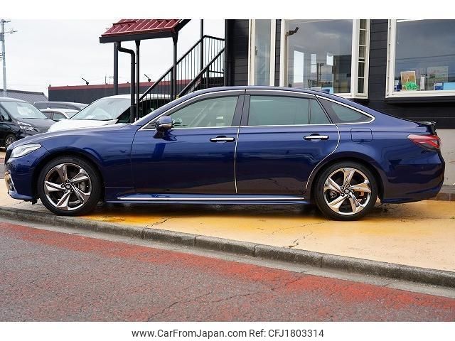 toyota crown-hybrid 2020 CFJ1803314 image 2