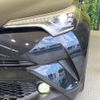 toyota c-hr 2017 quick_quick_ZYX10_ZYX10-2055966 image 12