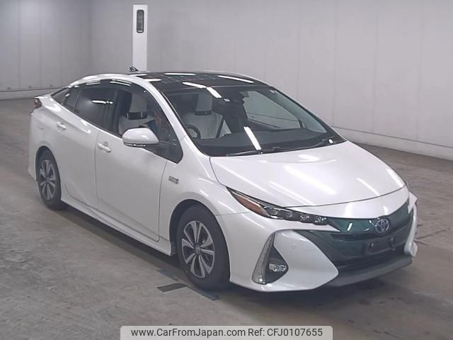 toyota prius-phv 2017 quick_quick_DLA-ZVW52_ZVW52-3031221 image 1