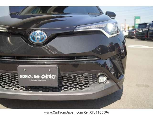 toyota c-hr 2018 quick_quick_DAA-ZYX10_ZYX10-2135452 image 2