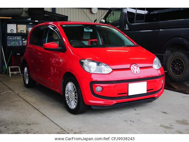 volkswagen up 2014 GOO_JP_700080044130240623001 image 1