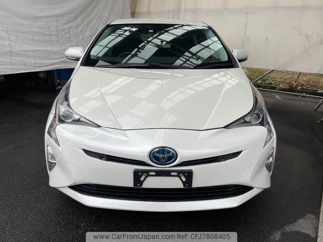 toyota prius 2018 quick_quick_DAA-ZVW51_ZVW51-6060584 image 2