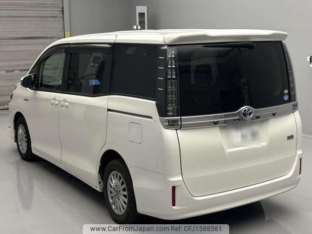 toyota voxy 2014 CFJ1588361 image 2