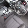 bmw 5-series 2018 GOO_JP_700080167230250120001 image 42