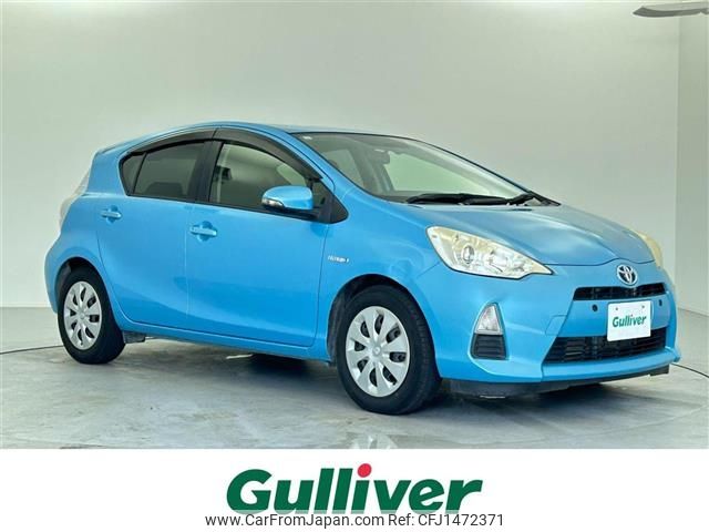 toyota aqua 2013 CFJ1472371 image 1