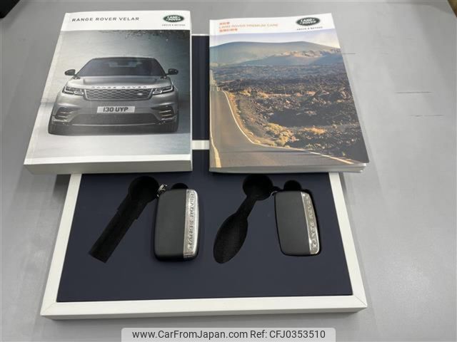 land-rover range-rover-velar 2018 689b0641b1e123c29d1cd12683cdb22b image 2