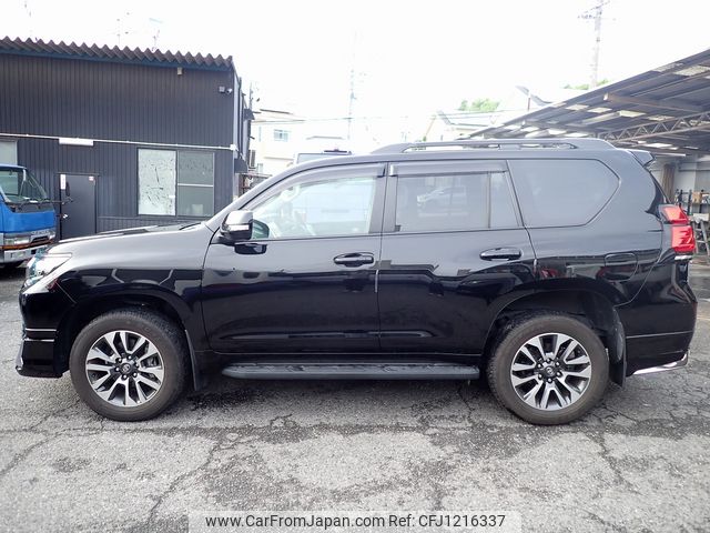 toyota land-cruiser-prado 2021 25431614 image 2