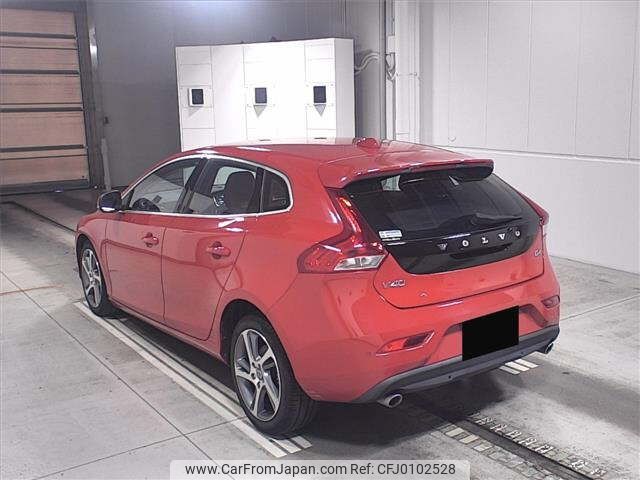 volvo v40 2015 -VOLVO--Volvo V40 MD4204T-G2300659---VOLVO--Volvo V40 MD4204T-G2300659- image 2