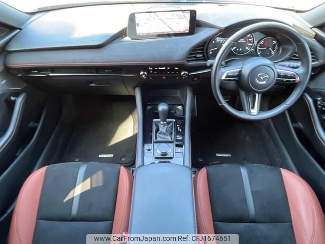 mazda mazda3-fastback 2024 CFJ1674651 image 2