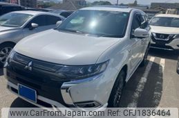 mitsubishi outlander-phev 2019 CFJ1836464