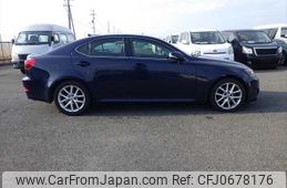 lexus is 2011 NIKYO_QY23282