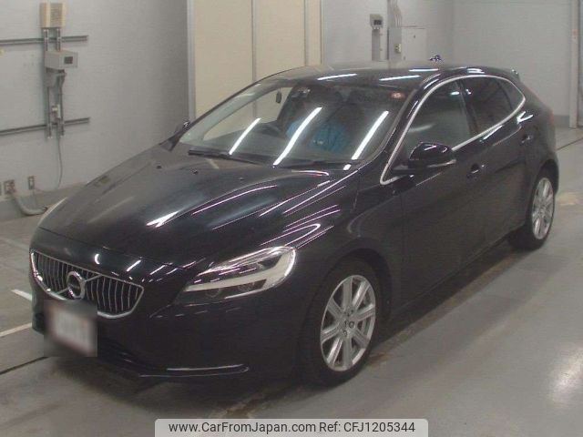 volvo v40 2016 -VOLVO--Volvo V40 MD4204T-YV1MVA8RDH2371897---VOLVO--Volvo V40 MD4204T-YV1MVA8RDH2371897- image 1