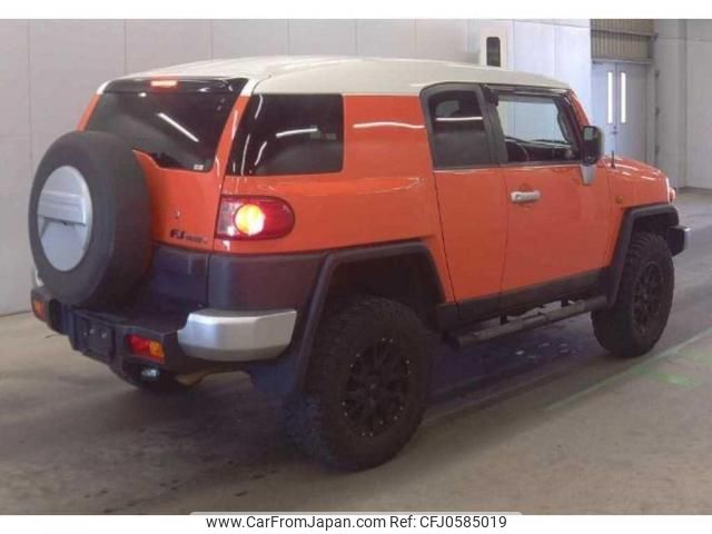 toyota fj-cruiser 2013 quick_quick_CBA-GSJ15W_0125321 image 2