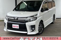 toyota voxy 2017 CARSENSOR_JP_AU6351411906