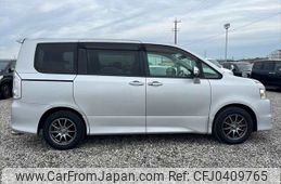 toyota voxy 2010 NIKYO_PE31421