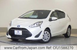 toyota aqua 2018 CFJ1588270