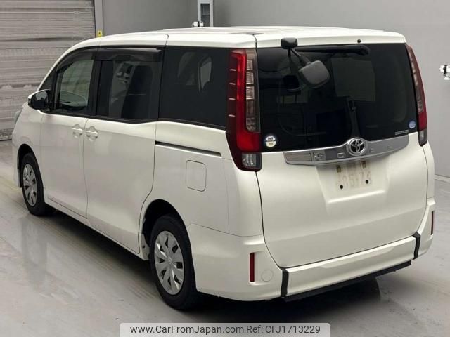 toyota noah 2014 CFJ1713229 image 2