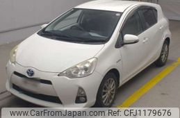 toyota aqua 2013 -TOYOTA--AQUA DAA-NHP10--NHP10-6157681---TOYOTA--AQUA DAA-NHP10--NHP10-6157681-