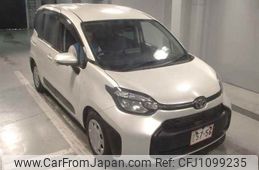 toyota sienta 2024 CFJ1099235