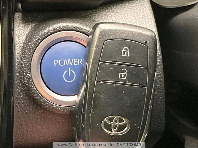 toyota aqua 2021 -TOYOTA--AQUA 6AA-MXPK11--MXPK11-2030841---TOYOTA--AQUA 6AA-MXPK11--MXPK11-2030841- image 2
